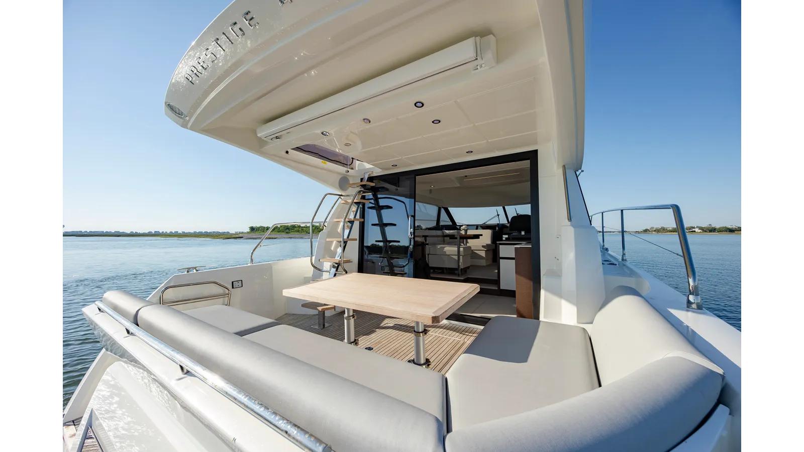 Buy a 460 - PRESTIGE at Shestakov Yacht Sales