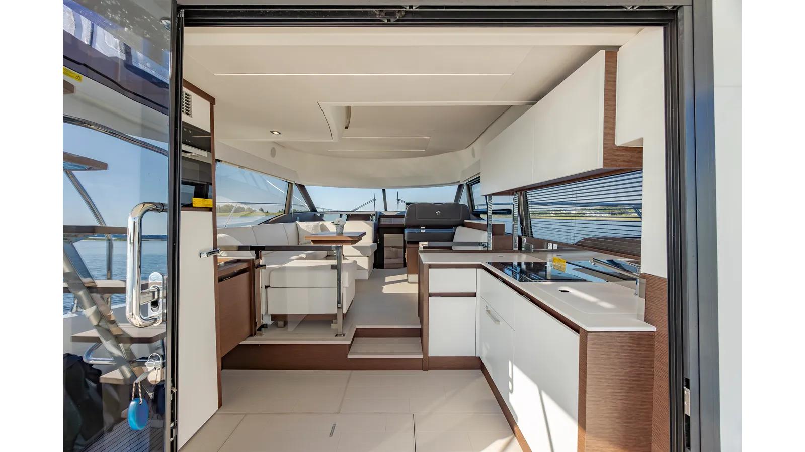 Buy a 460 at Shestakov Yacht Sales
