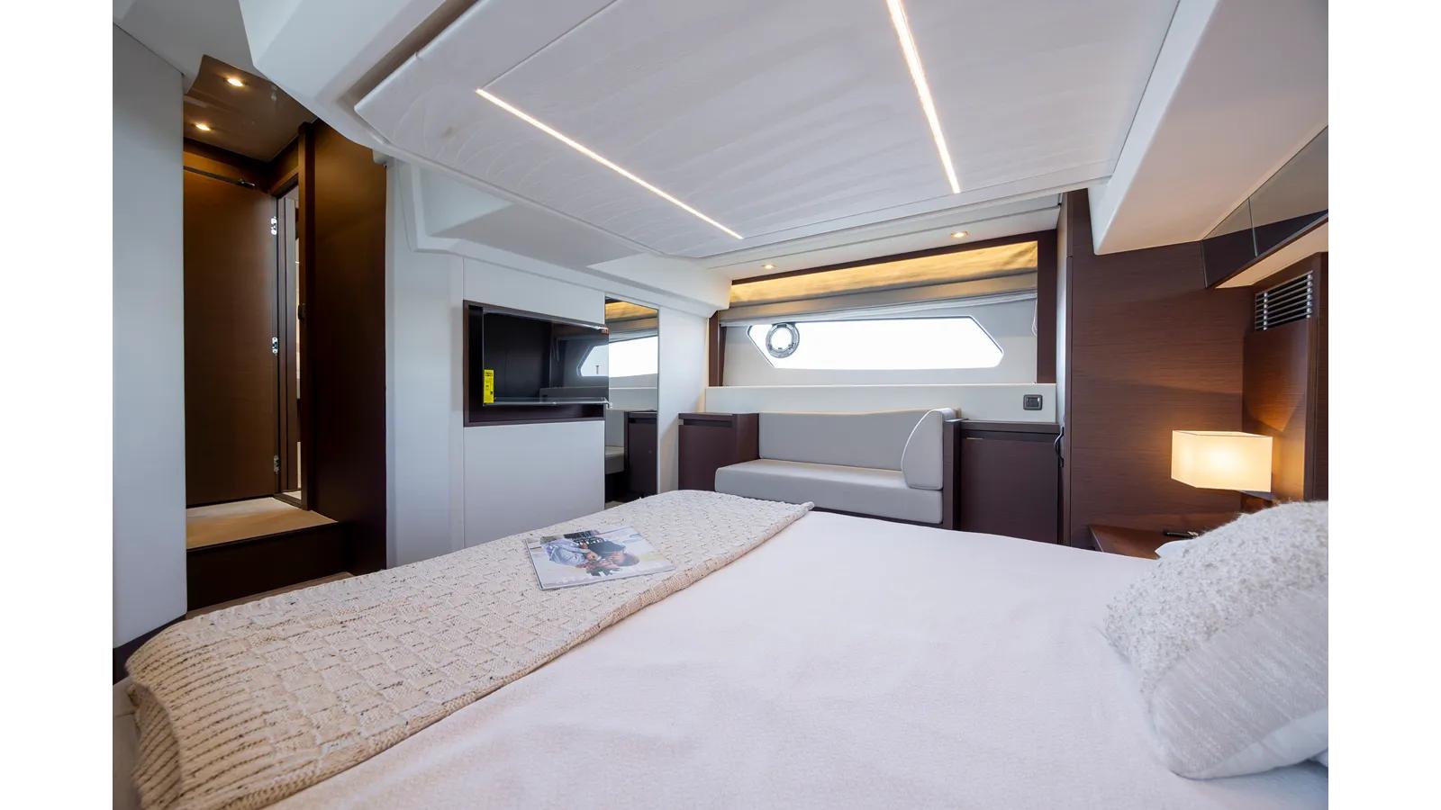 the best price on 460 - PRESTIGE