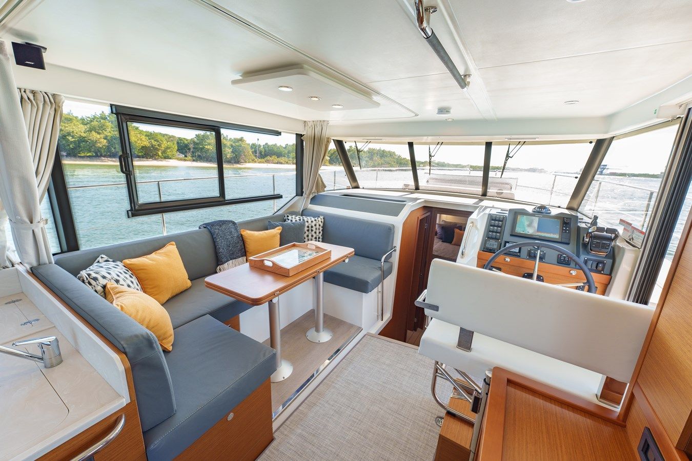 Лучшие предложения покупки яхты Carolina Blues Swift Trawler 41 Fly