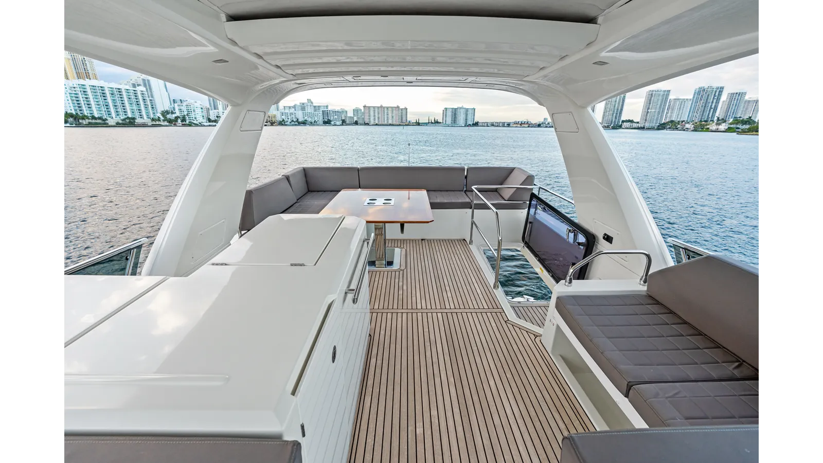 Купить яхту WILD GAMBLE 2018 в Shestakov Yacht Sales