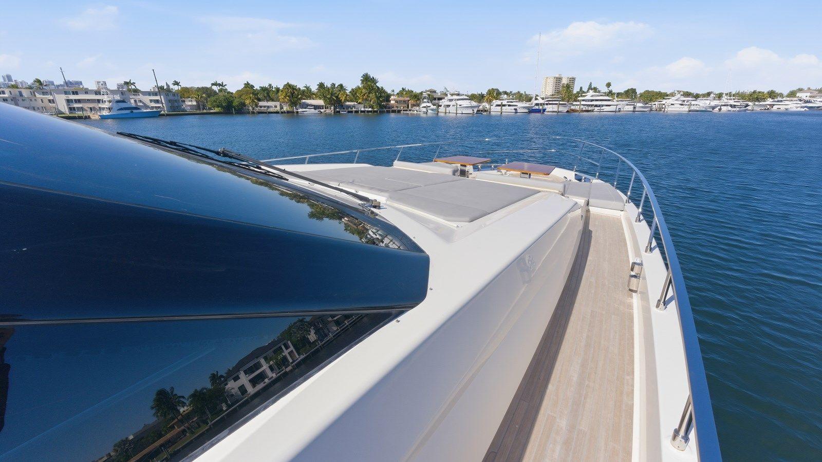 Buy a yacht Date Night - Ferretti Yachts