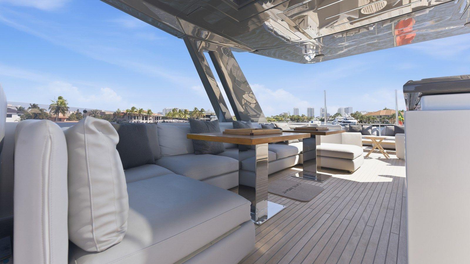 Date Night 92 yacht sale