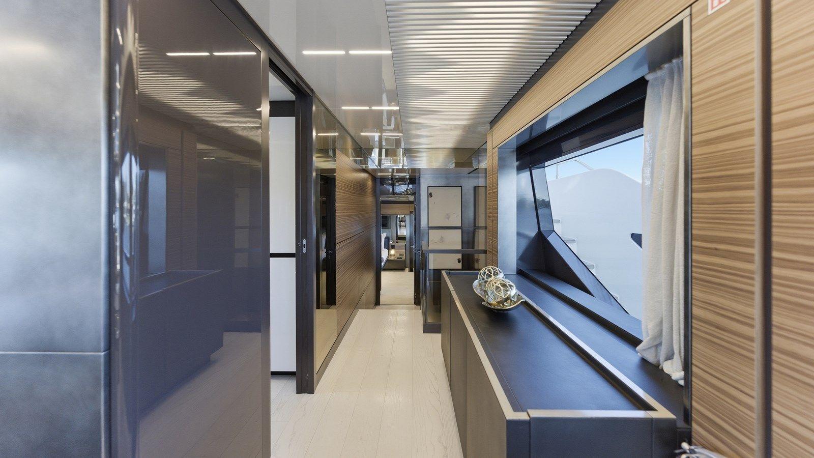 Date Night 920 yacht sale