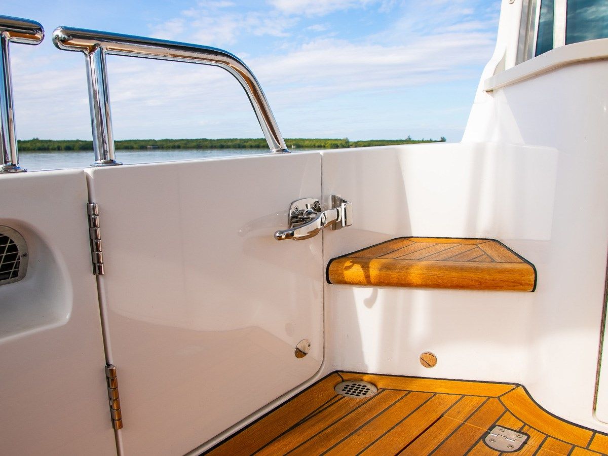 Buy a yacht CI SEA MJM 53z