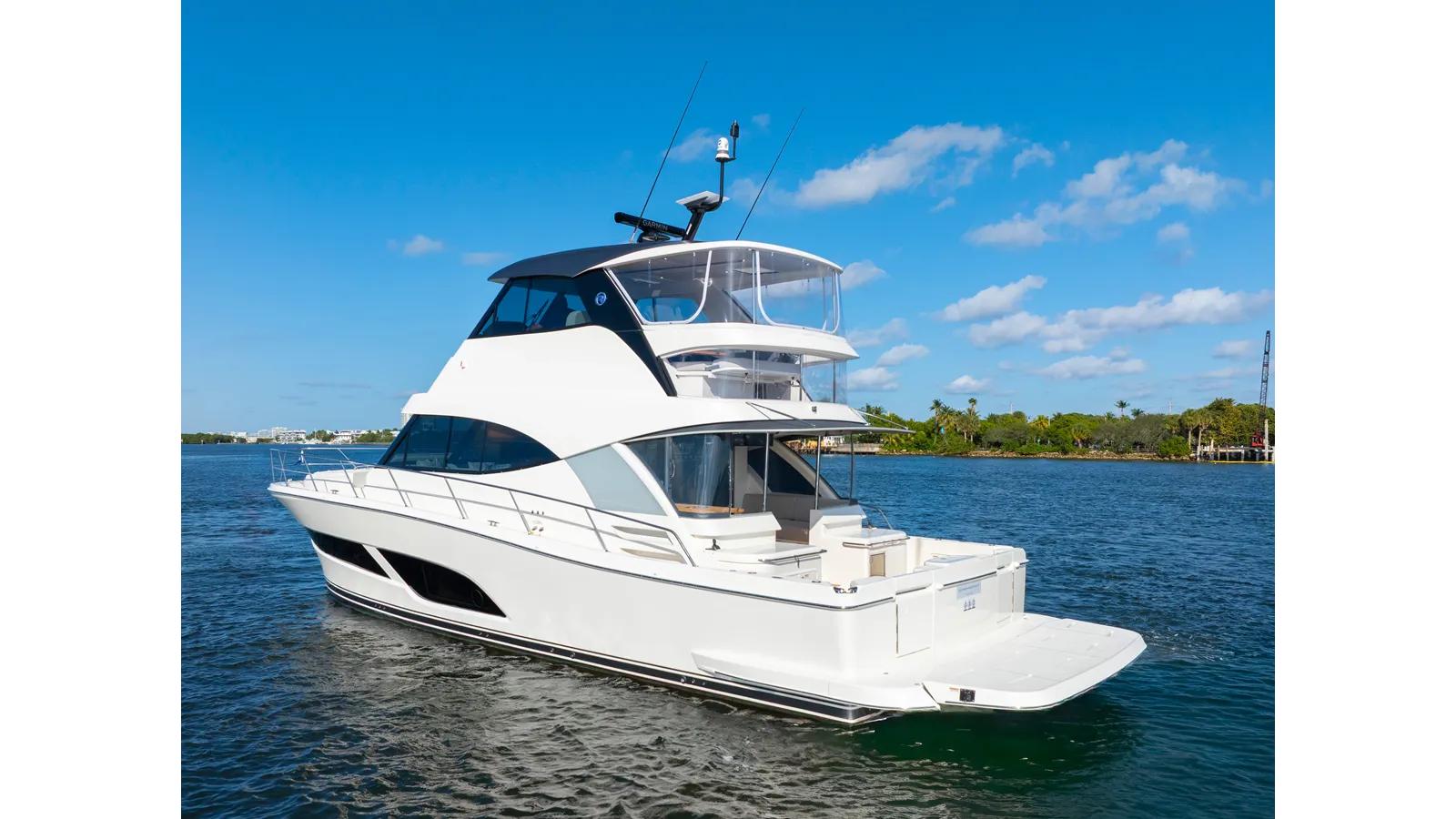 50 SPORTS MOTOR YACHT - Riviera yacht sale
