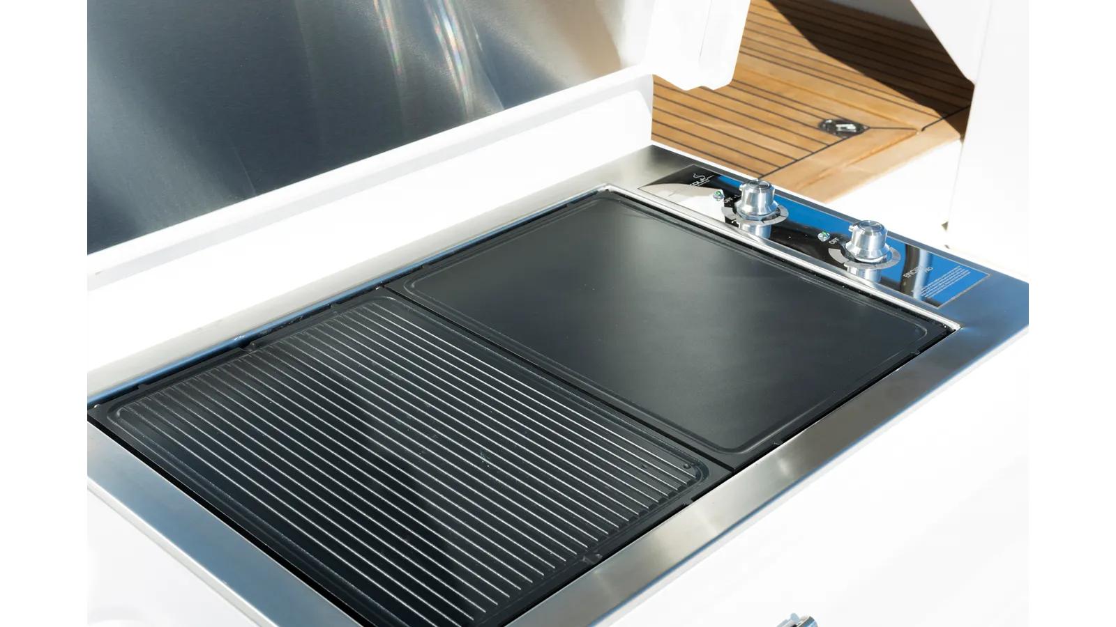 Buy a 50 SPORTS MOTOR YACHT 50 Sports Motor Yacht at Shestakov Yacht Sales