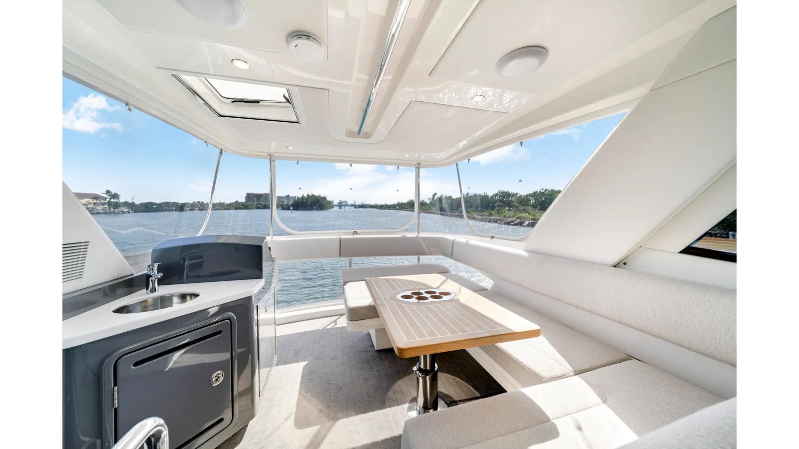 50 SPORTS MOTOR YACHT price