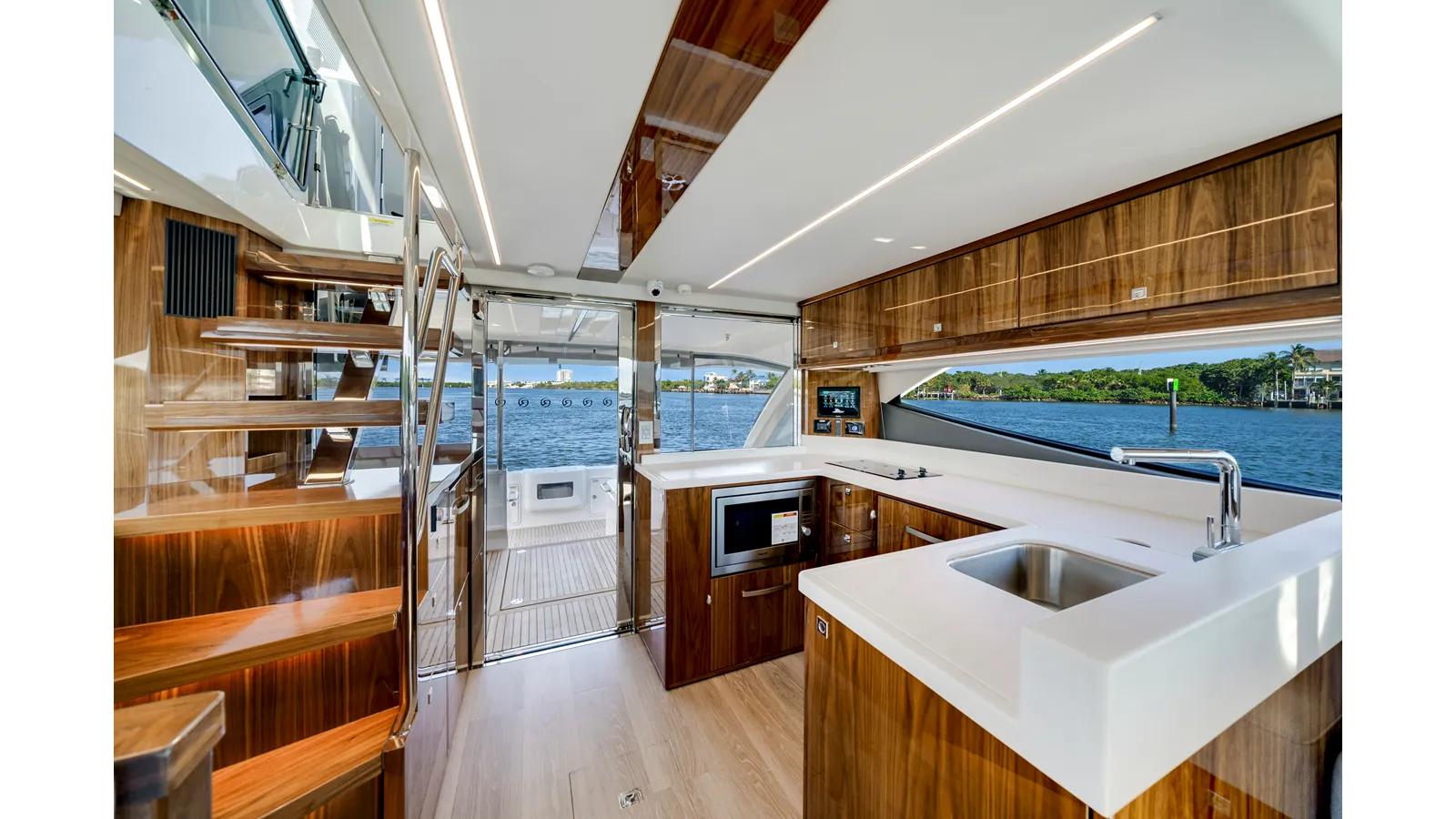 50 SPORTS MOTOR YACHT 50 Sports Motor Yacht price