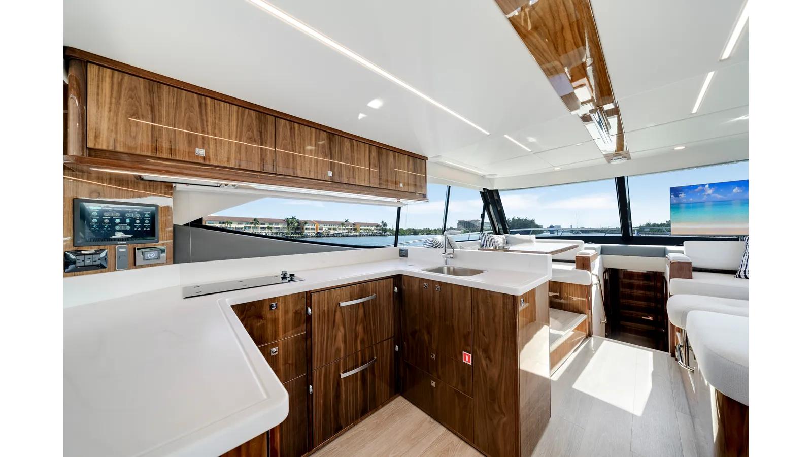 Buy a yacht 50 SPORTS MOTOR YACHT 50 Sports Motor Yacht