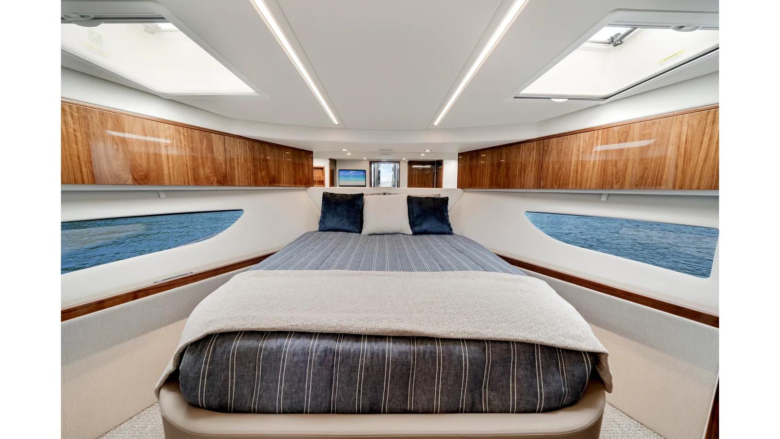 50 SPORTS MOTOR YACHT 2026