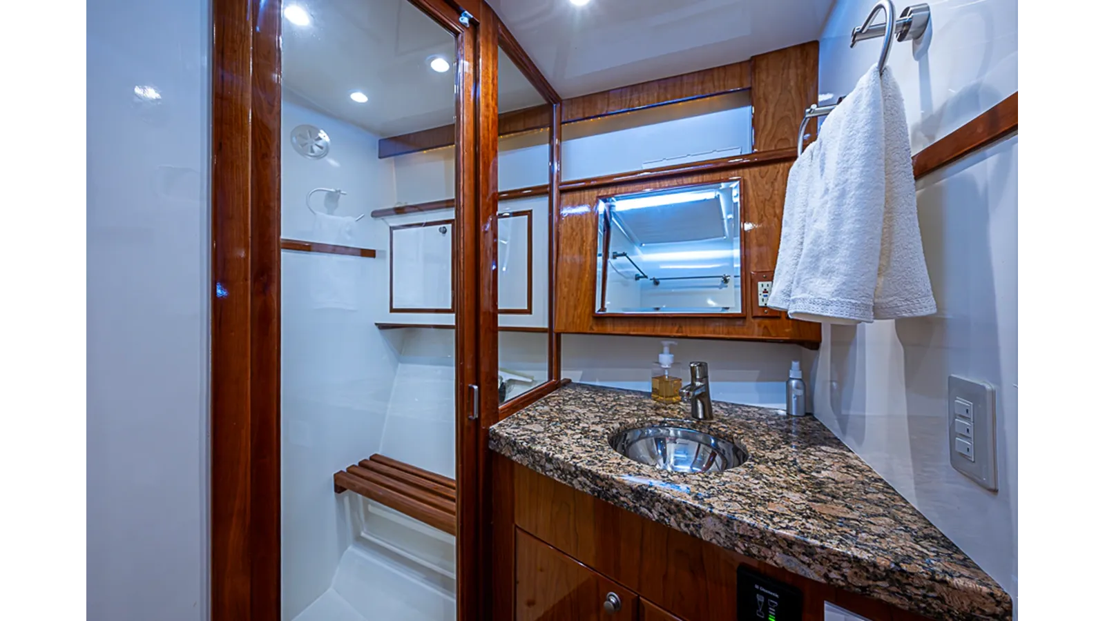 Продажа яхты UNCORKED 50