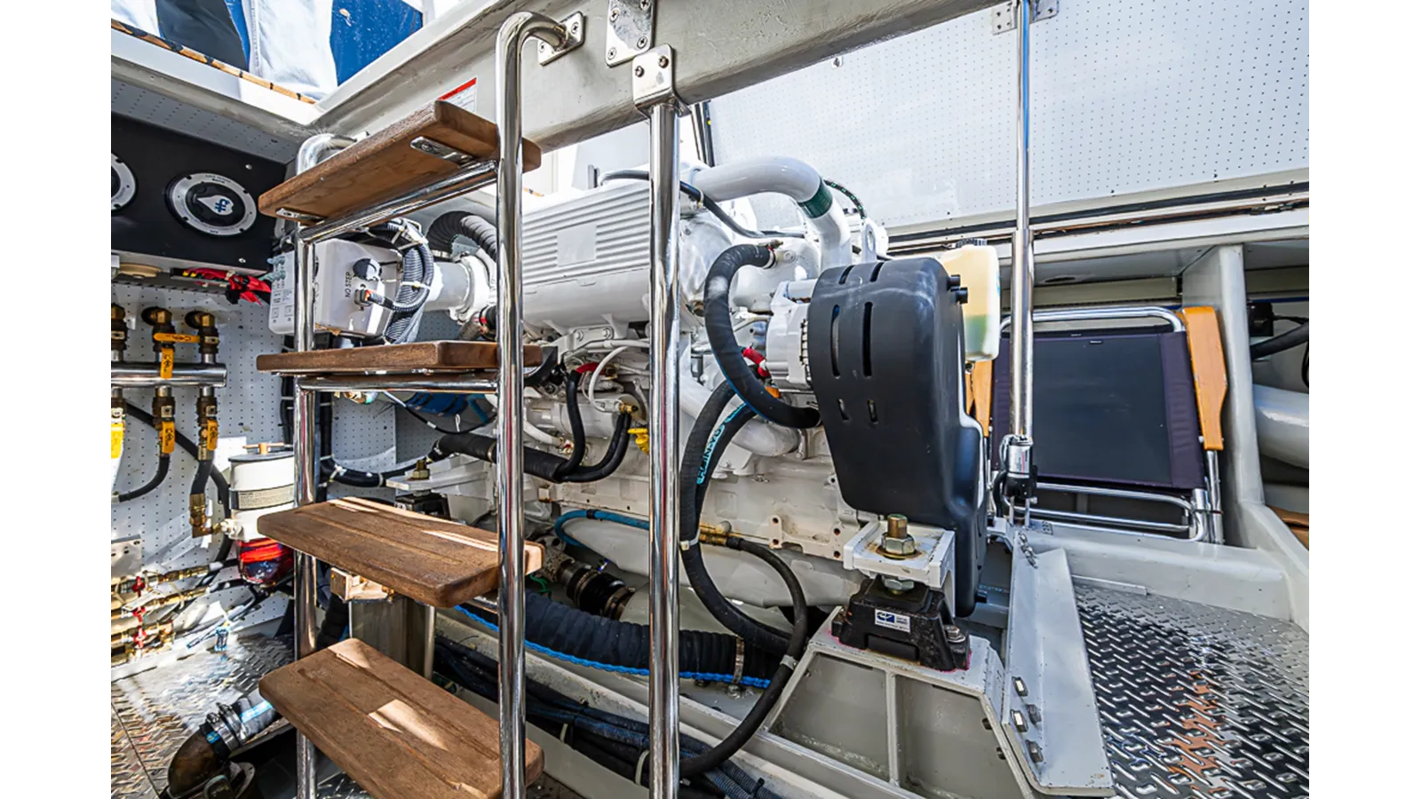 Продажа яхты UNCORKED 2013