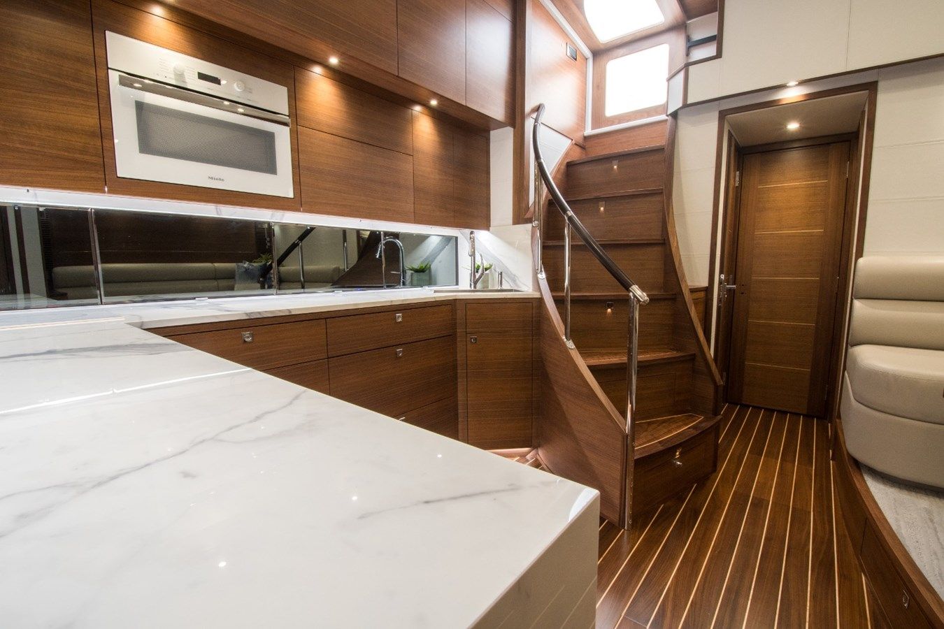 Лучшая цена на FIRST LIGHT