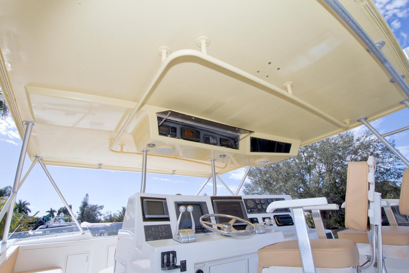 Продажа яхты Beach House III 53