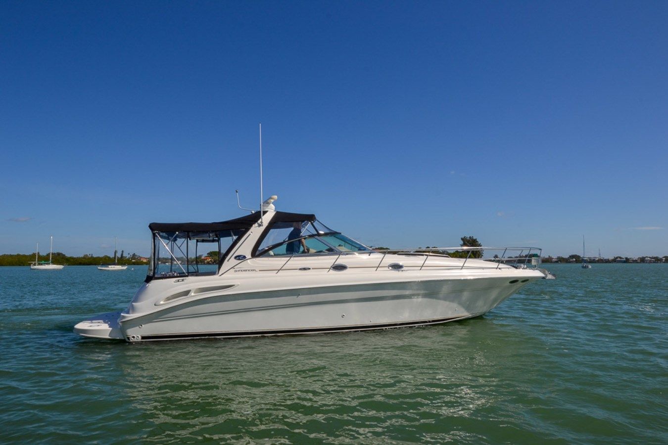 best yacht sales deals SEA RAY 410 SUNDANCER - SEA RAY