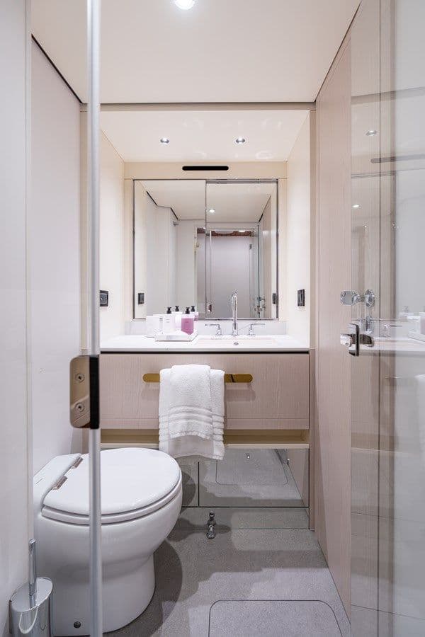 the best price on Euphoria Fly 78