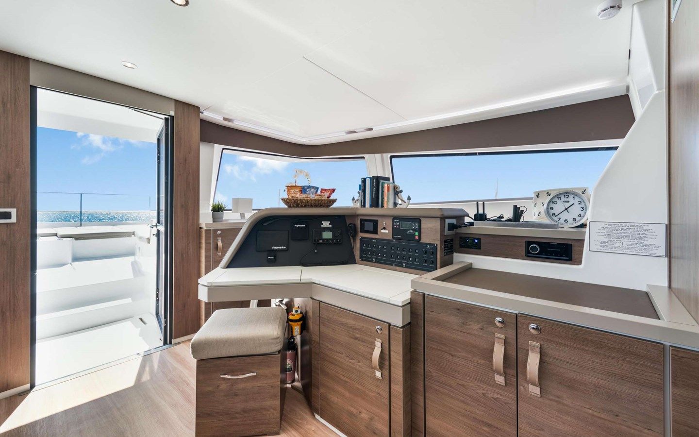 Buy a yacht C SISTERS 5.4