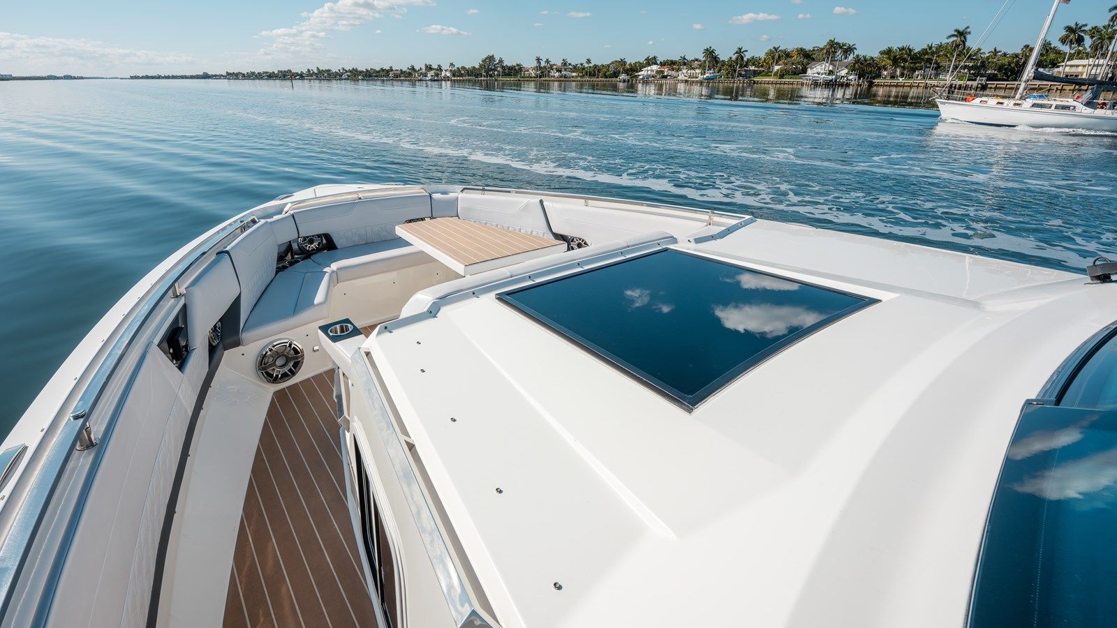 best yacht sales deals C'est Vrai - Formula Boats