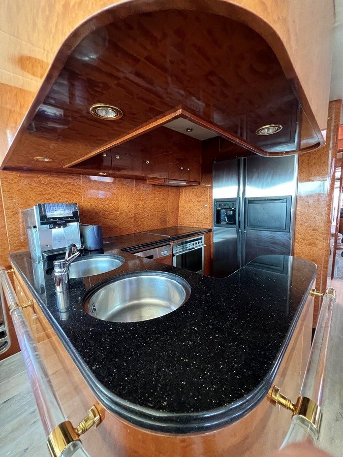 Buy a yacht Horizon Elegance 82 S - Horizon Yachts