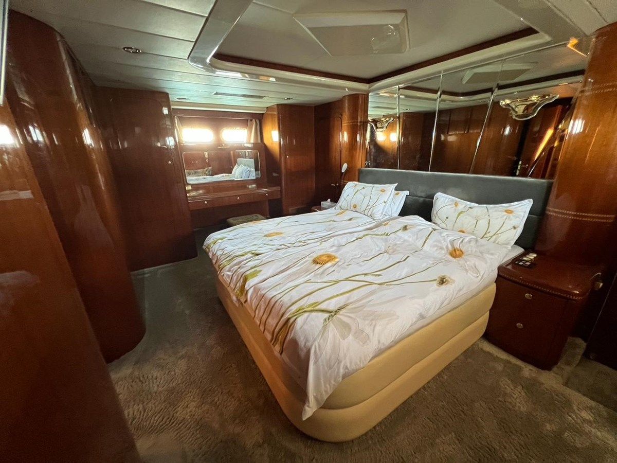 Horizon Elegance 82 S yacht sale