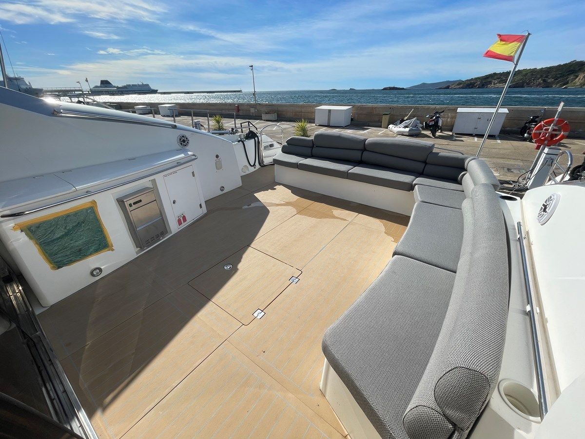 the best price on Sunseeker Predator 72 72