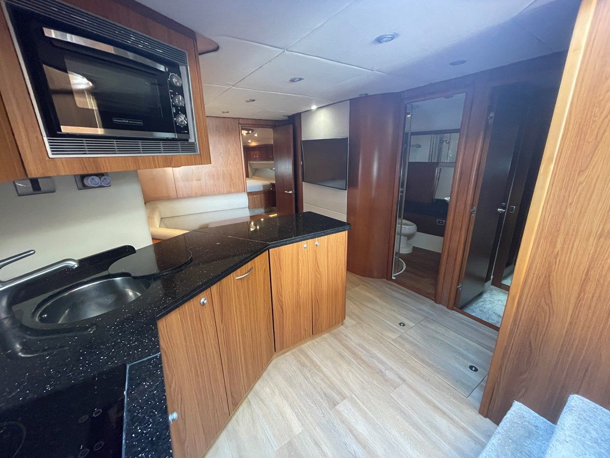 Buy a yacht Sunseeker Predator 72 - Sunseeker
