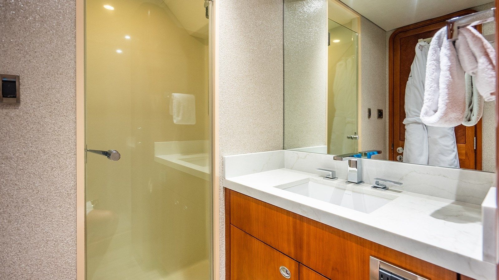 KEMOSABE 2007 yacht sale