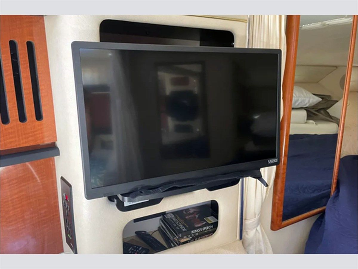 Buy a 34' Sea Ray 2002 340 Sundancer at Shestakov Yacht Sales