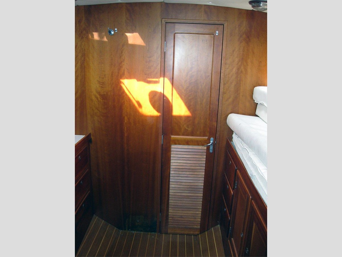 the best price on 38' Little Harbor 1999 Whisper Jet - LITTLE HARBOR