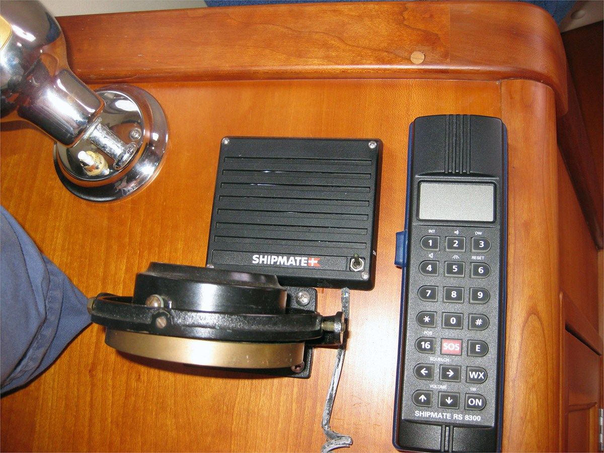 38' Little Harbor 1999 Whisper Jet 1999 yacht sale