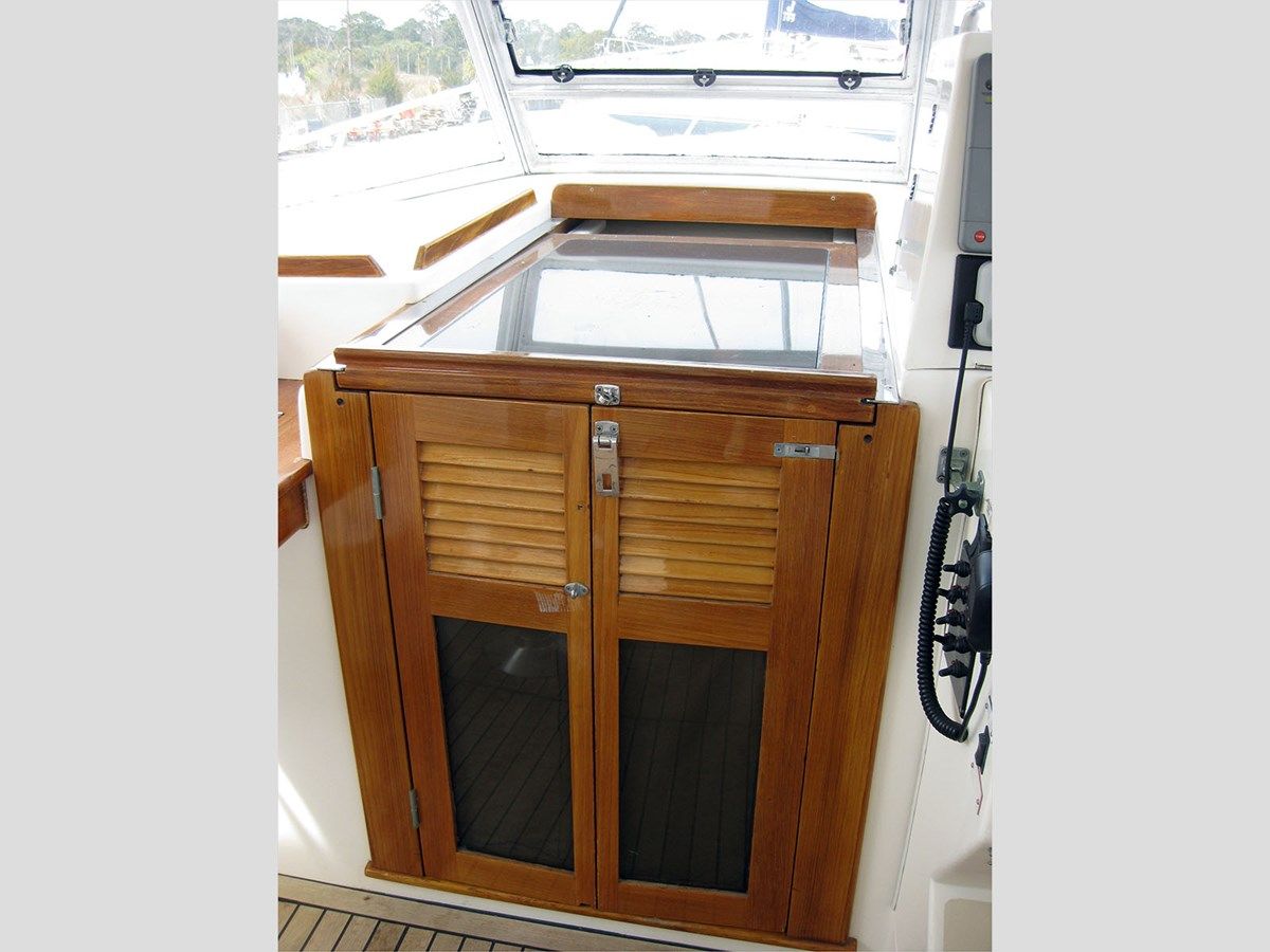 best yacht sales deals 38' Little Harbor 1999 Whisper Jet