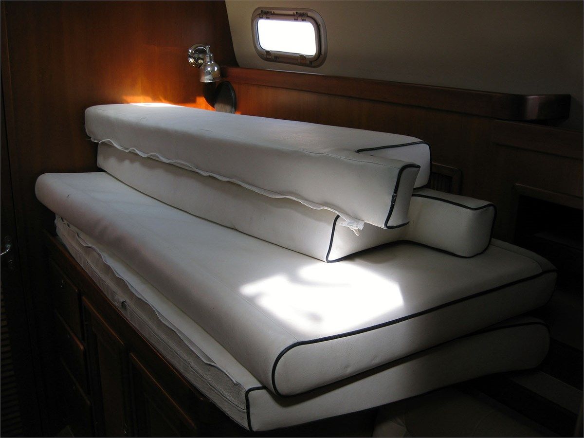 38' Little Harbor 1999 Whisper Jet 1999 yacht sale