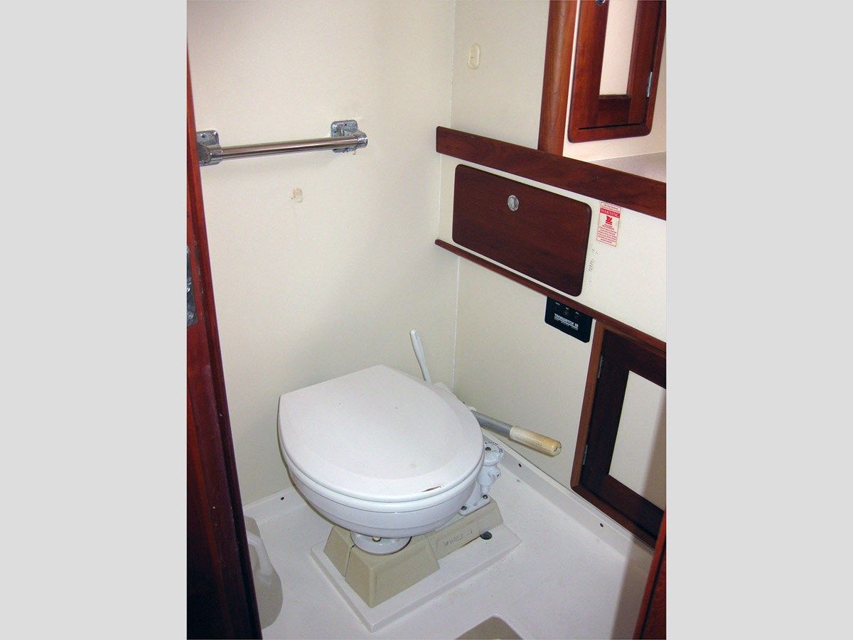 Buy a yacht 38' Little Harbor 1999 Whisper Jet - LITTLE HARBOR