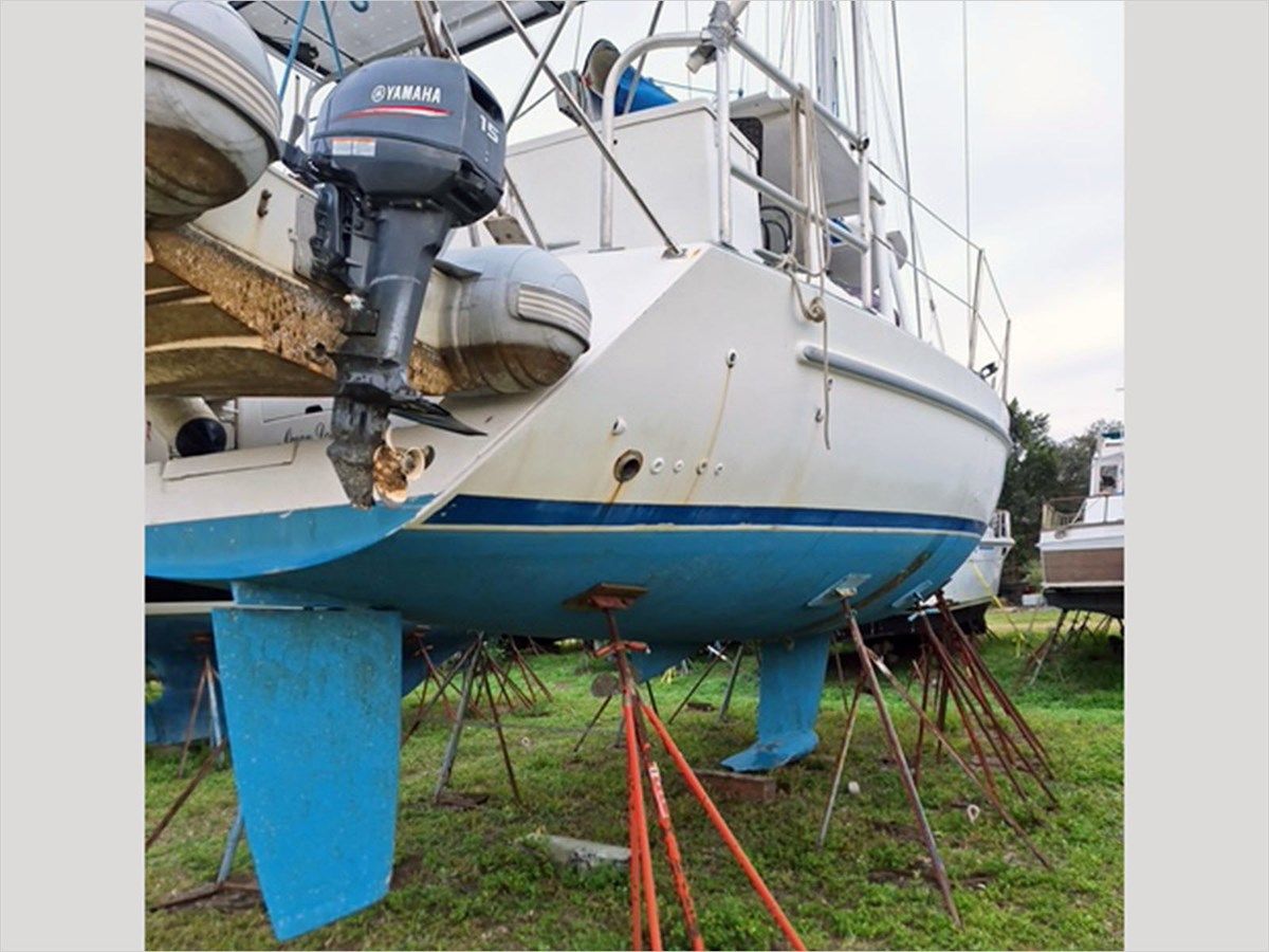 40' Beneteau 1999 Center Cockpit - Beneteau yacht sale