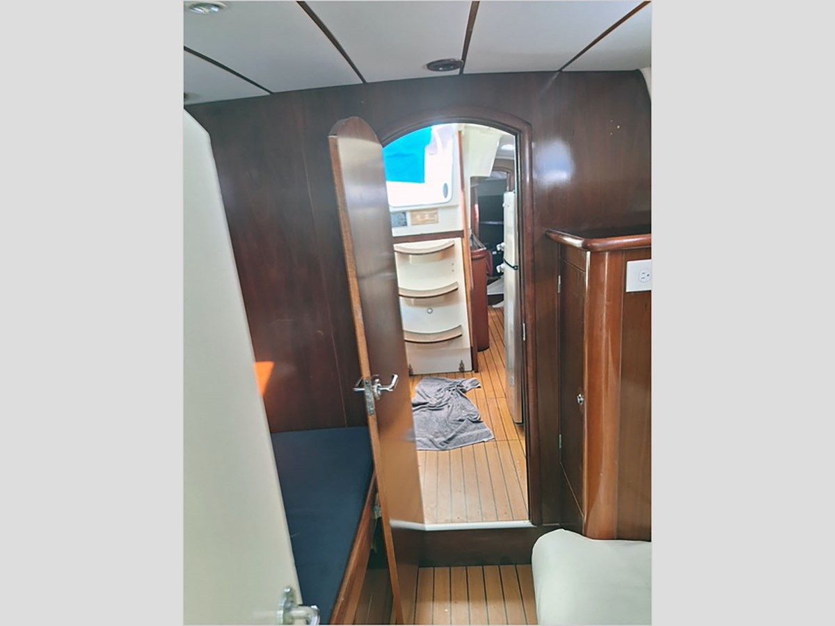 40' Beneteau 1999 Center Cockpit 1999 yacht sale