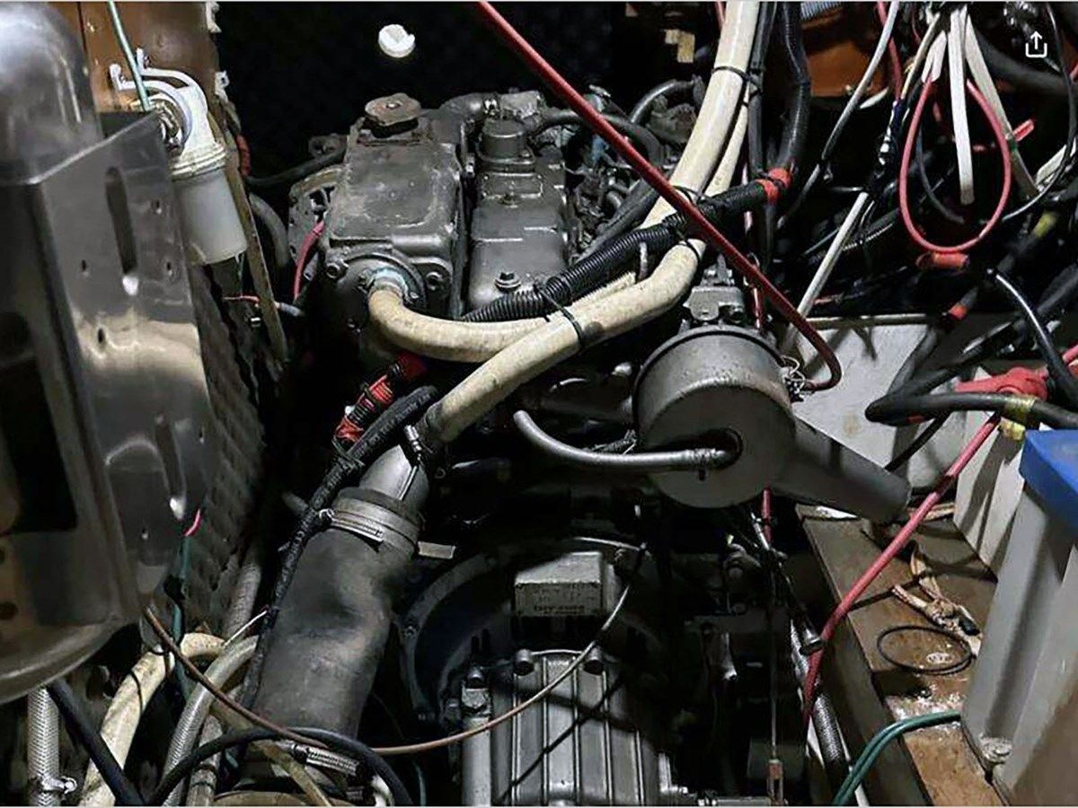 Buy a yacht 40' Beneteau 1999 Center Cockpit