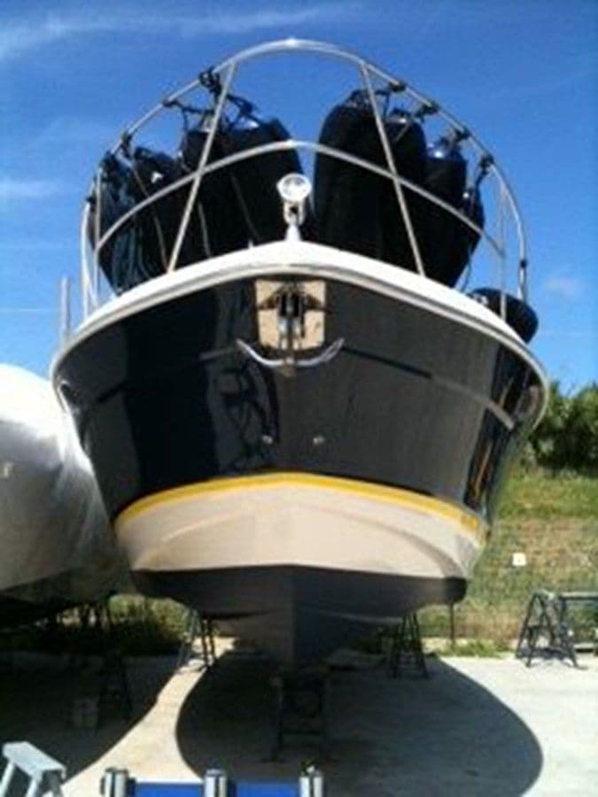 Buy a yacht REGAL 2006