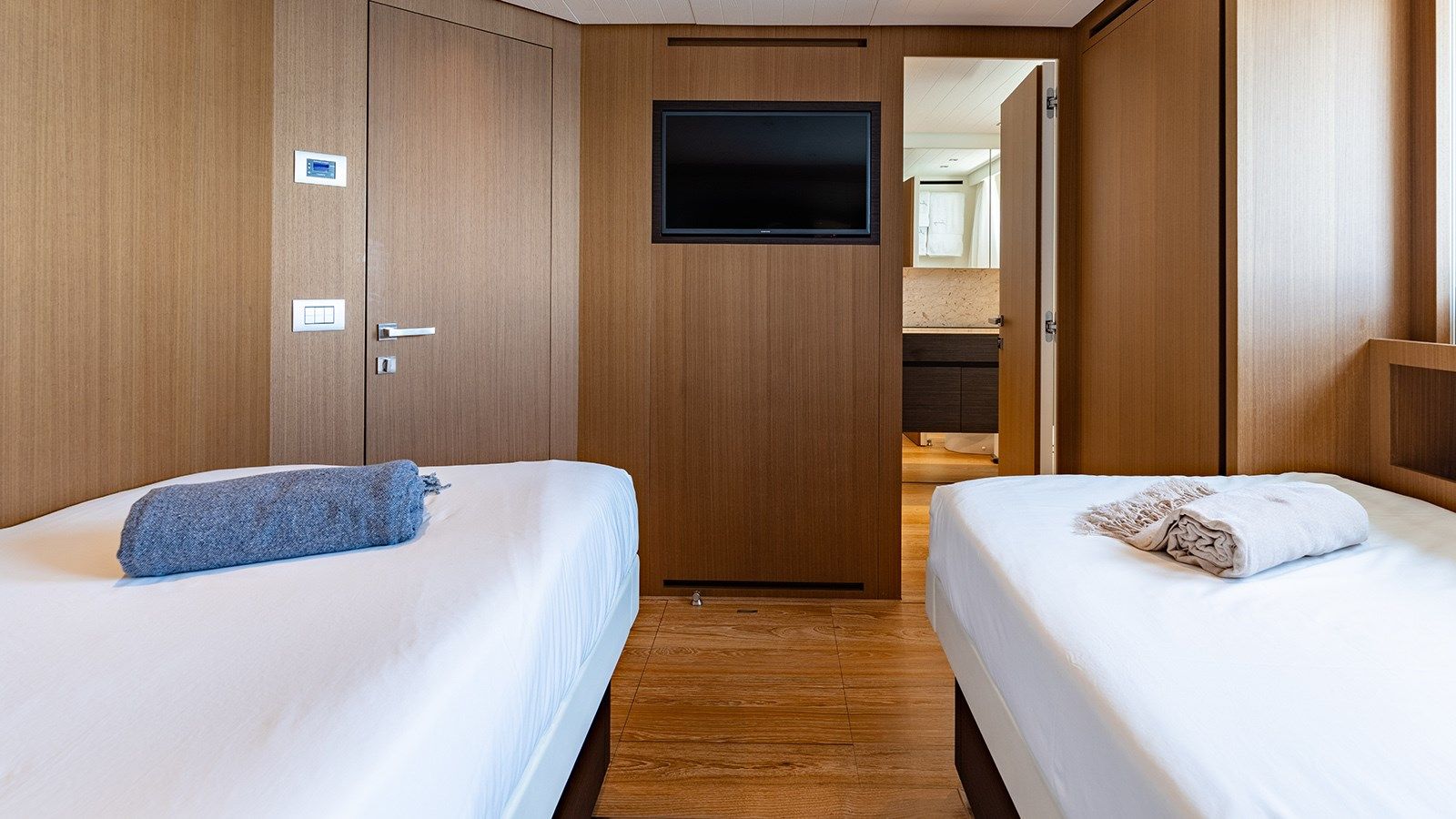 Journey - Sanlorenzo yacht sale