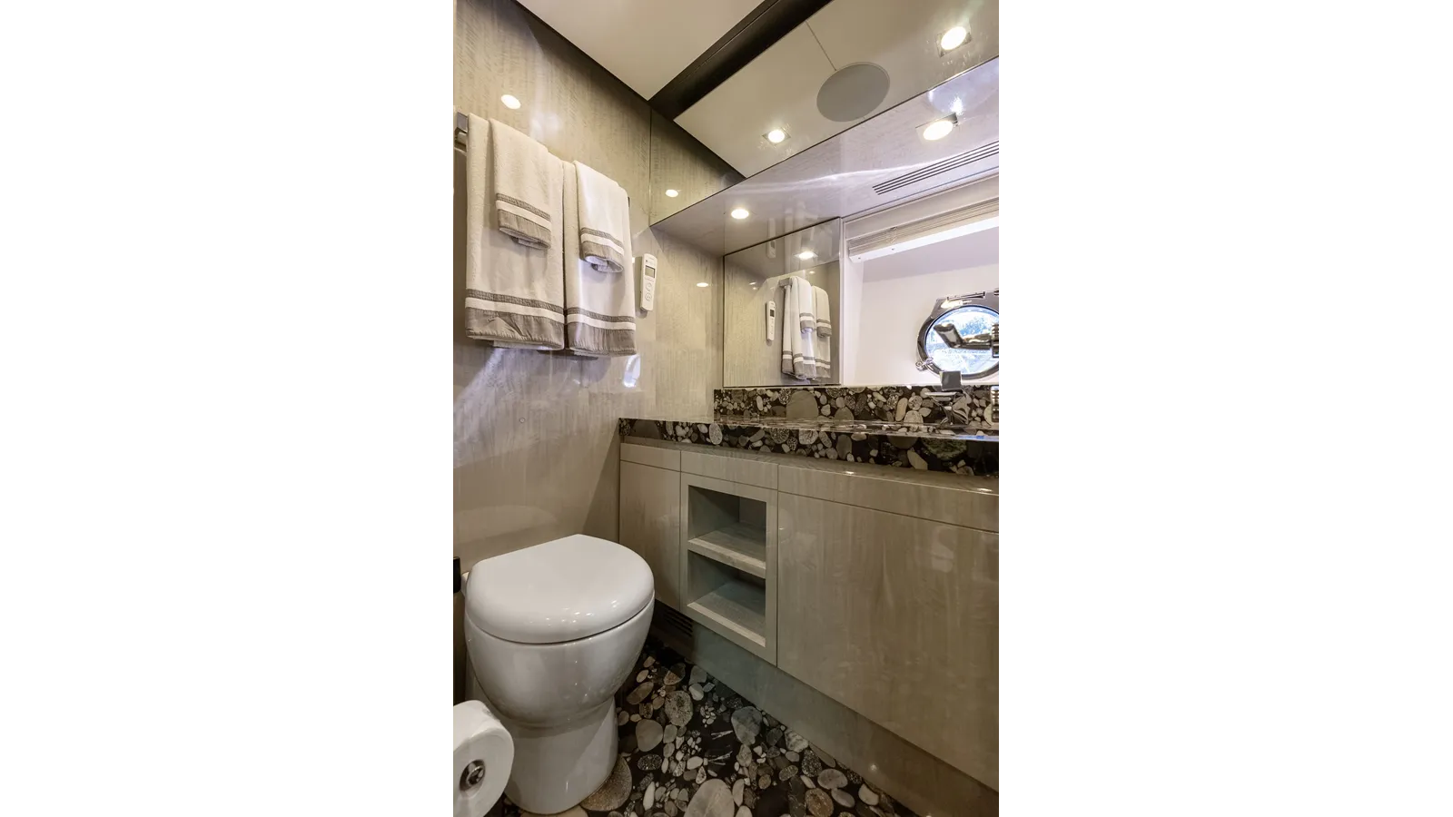 Buy a yacht Satisfaction