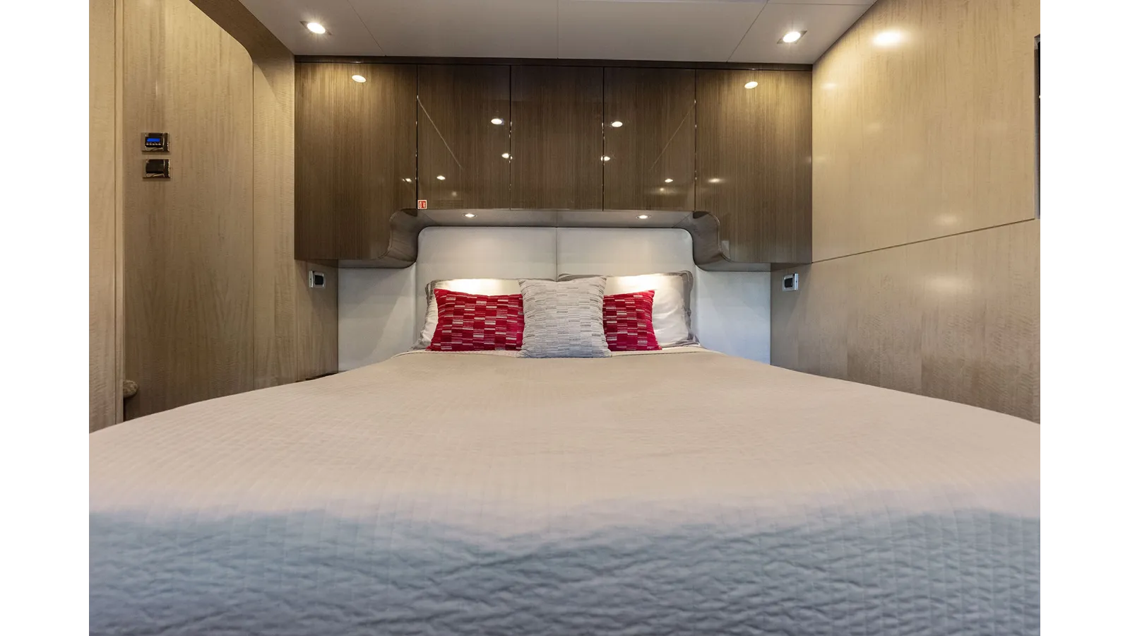 Satisfaction 2017 yacht sale