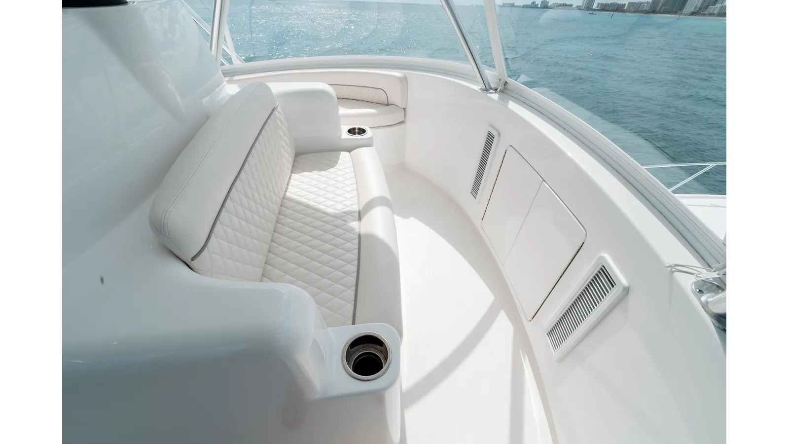 Купить яхту DONE DIGGIN - VIKING в Shestakov Yacht Sales