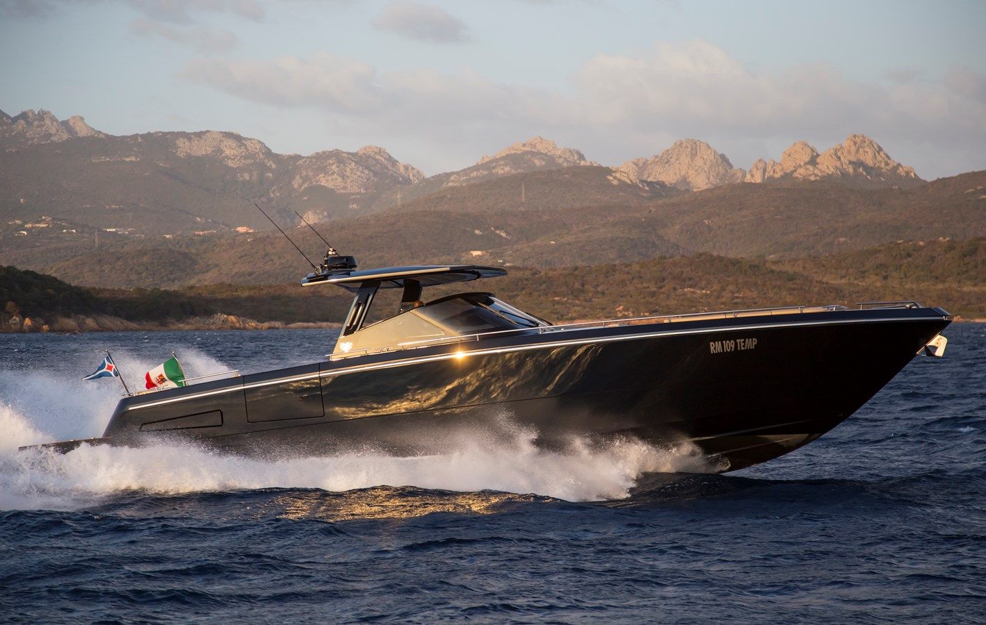 Buy a yacht 2027 CNM 54 Continental SuperSport CONTINENTAL 54