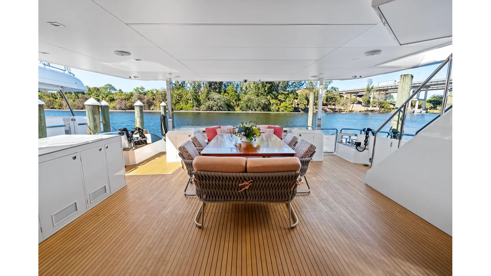 best yacht sales deals GENESIS 90