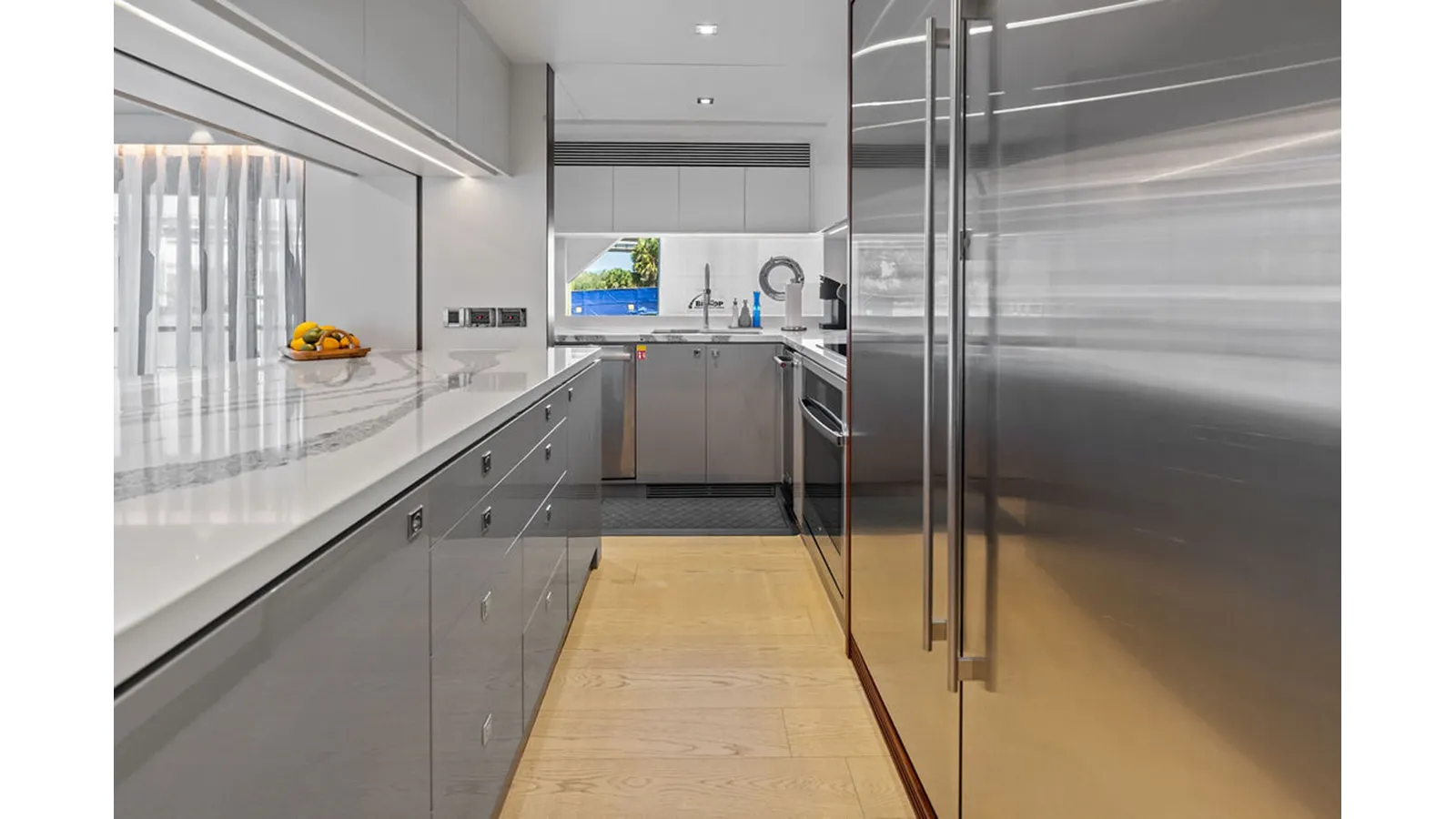 GENESIS 90 yacht sale