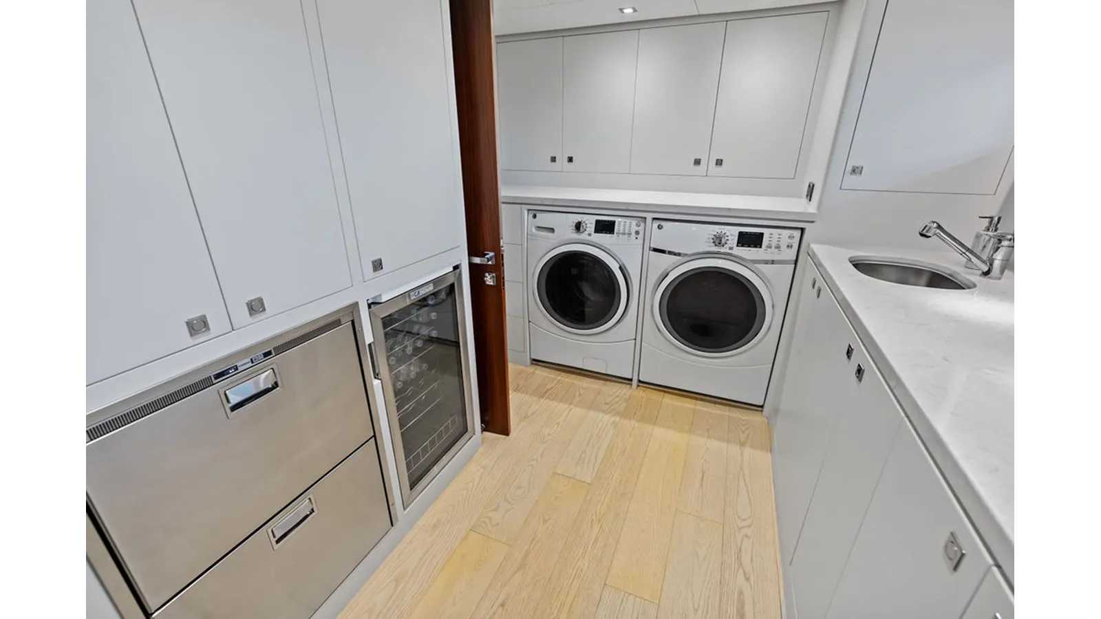 GENESIS - Horizon Yachts yacht sale