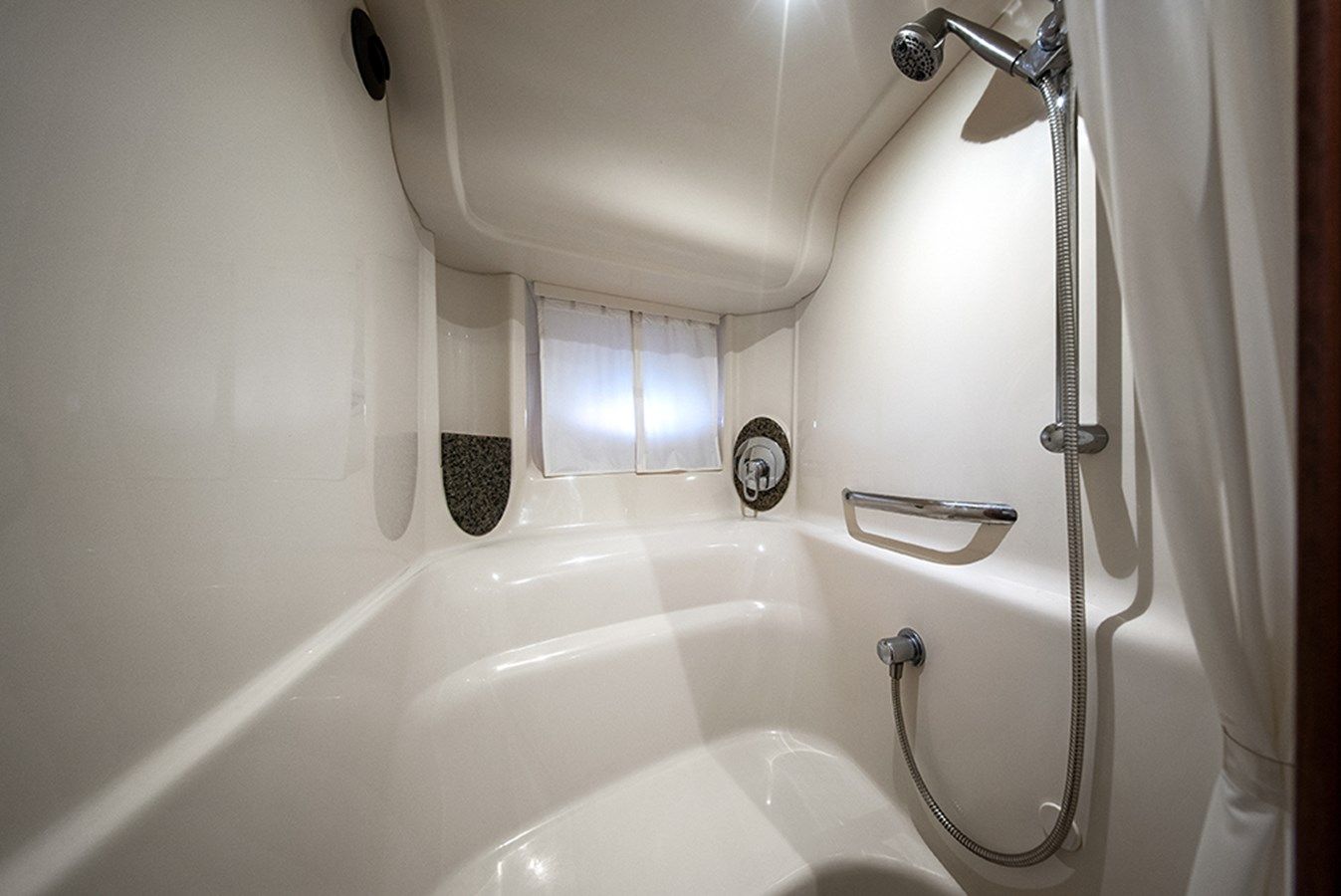 Лучшие предложения покупки яхты VOODOO KREWE 44 Sundancer