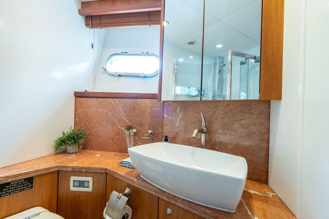 2008 SUNSEEKER MANHATTAN 70 price