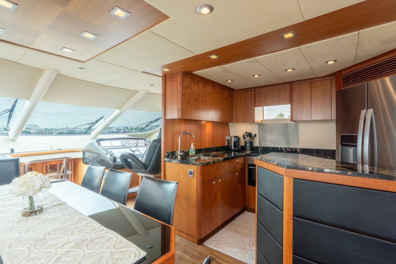 Buy a 2008 SUNSEEKER MANHATTAN 70 at Shestakov Yacht Sales