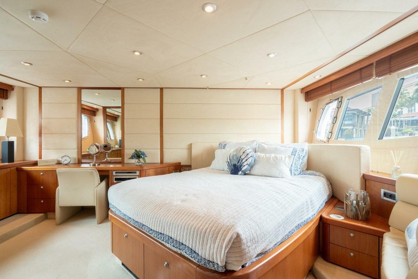 2008 SUNSEEKER MANHATTAN 70 - Sunseeker